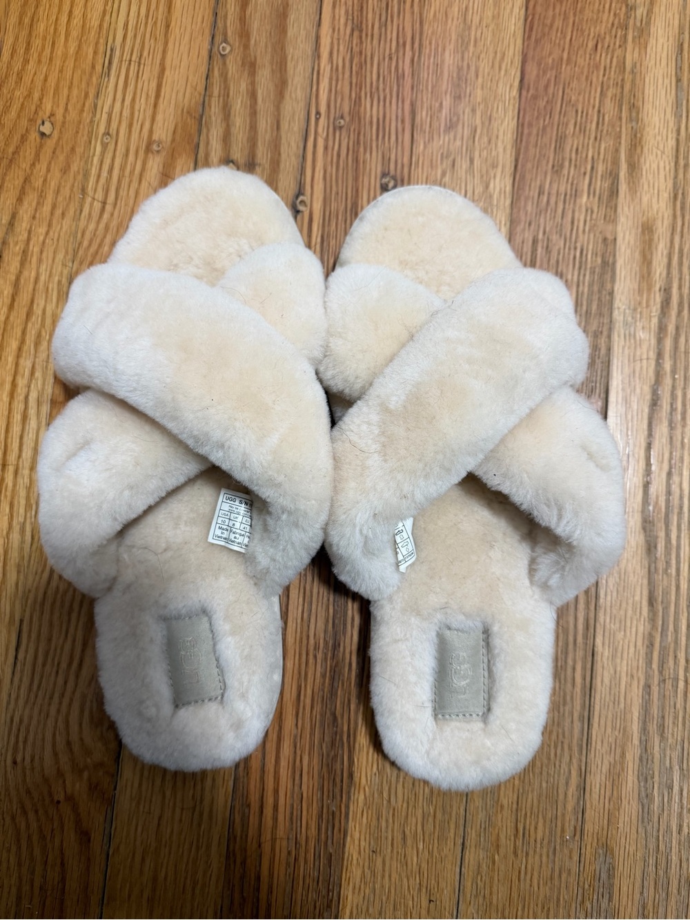 UGG Ayana Plush Crisscross Shearling Slide Slippers in Cream size 10